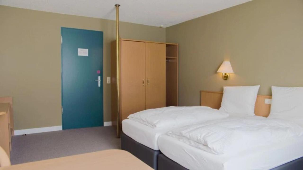 Hotel Битбург Экстерьер фото