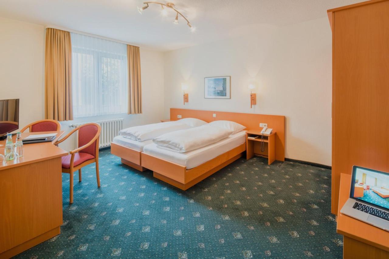 Hotel Битбург Экстерьер фото